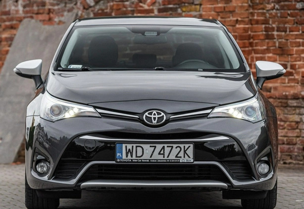 Toyota Avensis cena 46700 przebieg: 260000, rok produkcji 2016 z Radzymin małe 407